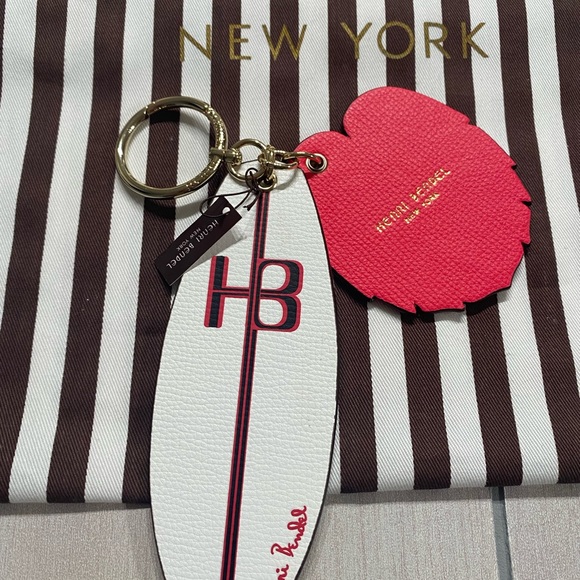 Henri Bendel Surf’s Up Keychain - Picture 3 of 5